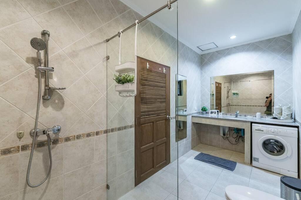 Anb Poolvilla 3Br Walk Private Beach In Pratamnak Pattaya Dış mekan fotoğraf